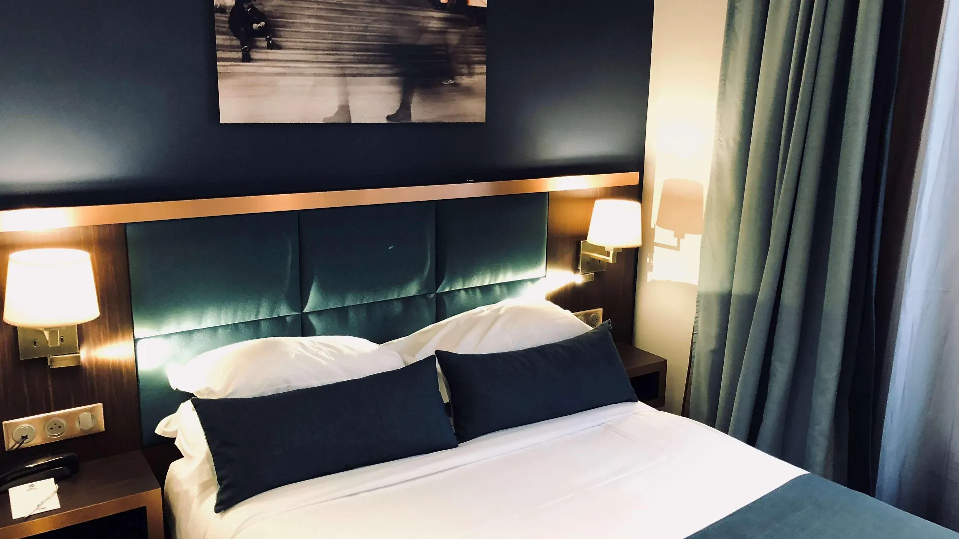 Western Empire Elysees Hotel 3*