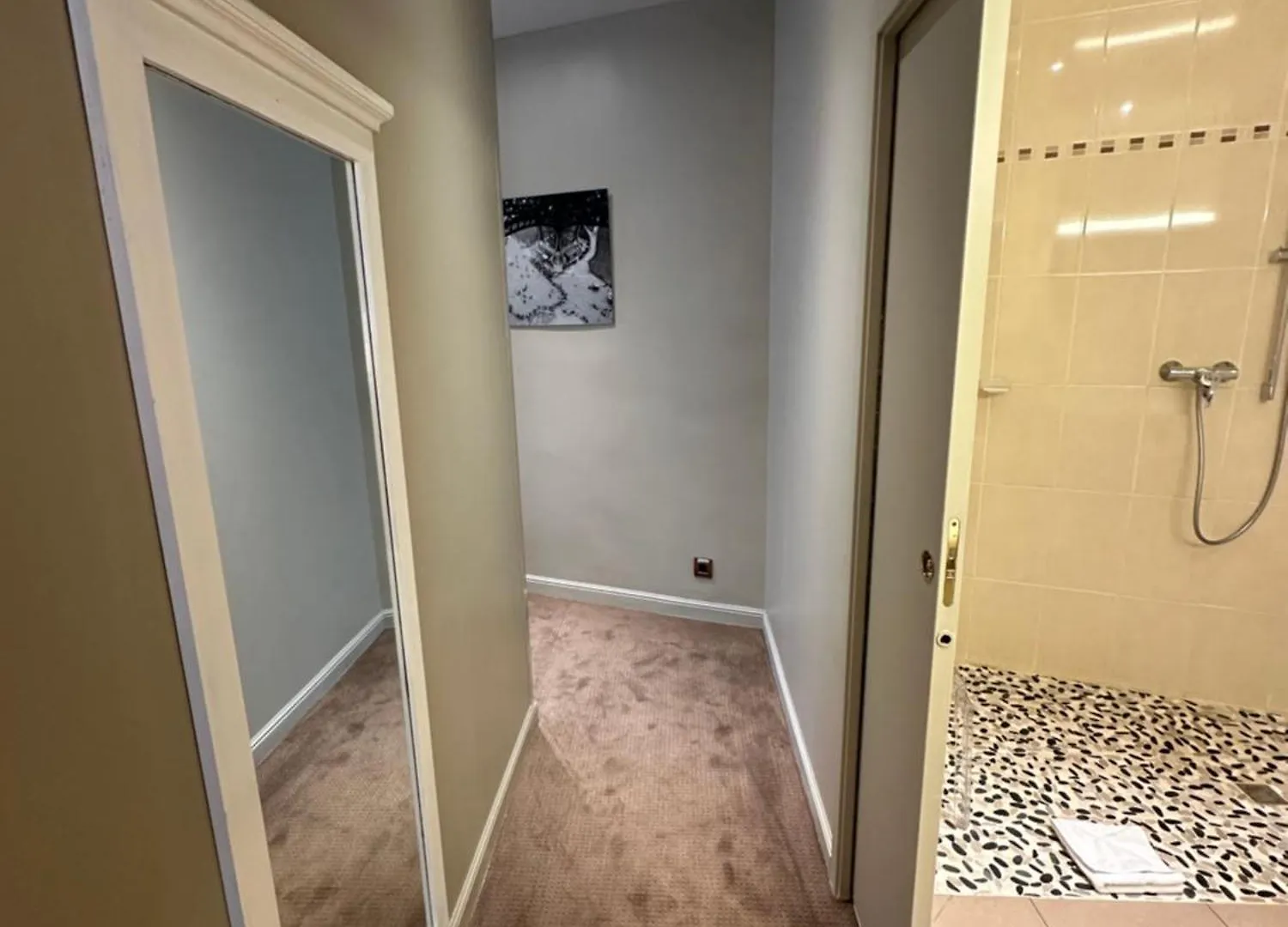 Hotel Western Empire Elysees 3*